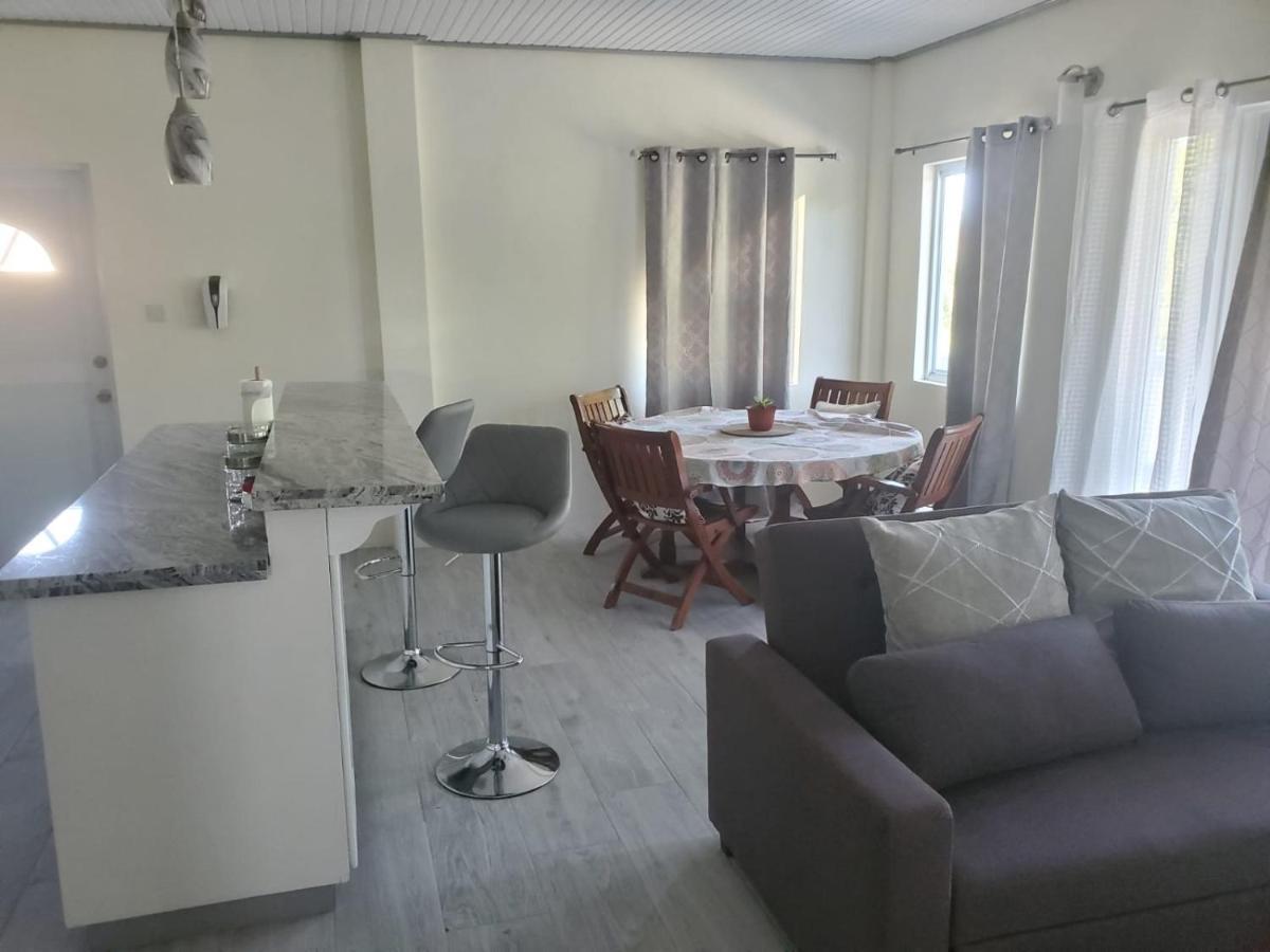 Tranquility Suites- Feels Like Home Choiseul 外观 照片