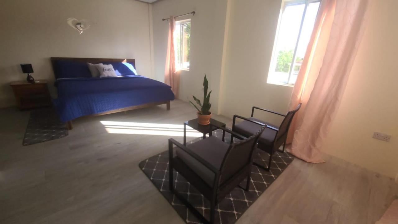 Tranquility Suites- Feels Like Home Choiseul 外观 照片