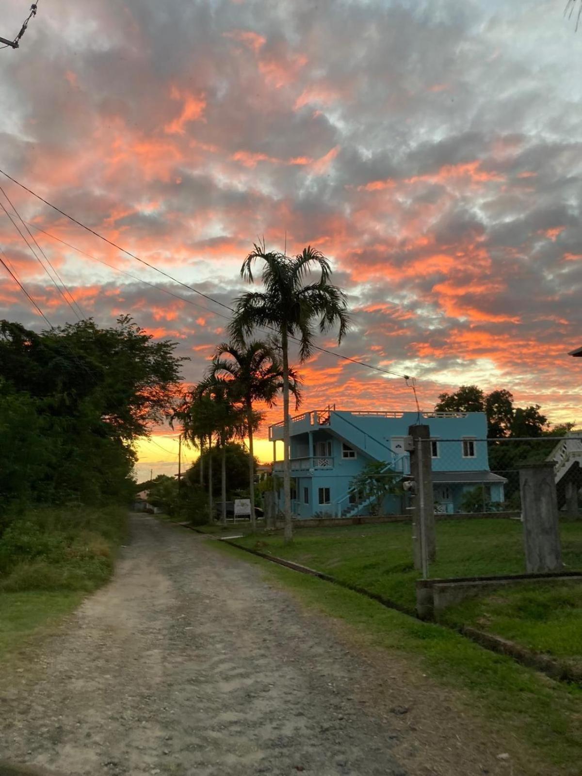Tranquility Suites- Feels Like Home Choiseul 外观 照片